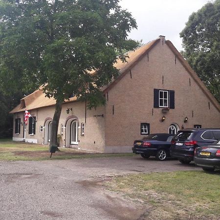 B&B Charming Farmhouse Prinsenbeek Exterior foto